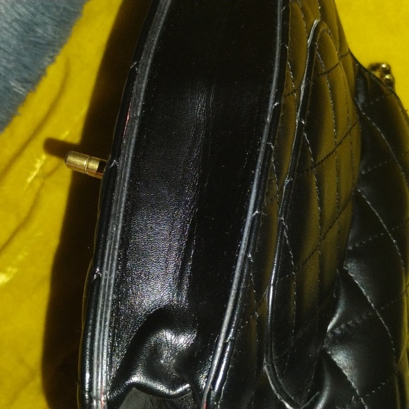 Vintage CHANEL cross over chain wallet bag - Picture 6 of 12